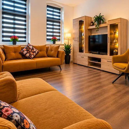 Modernes, Helles Ostviertel-flat8, Balkon,all-in5g Apartment Gera